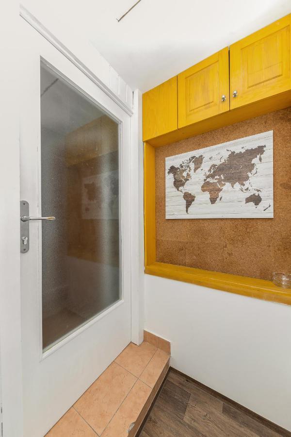 Apartment Gong ลูบลิยานา ภายนอก รูปภาพ